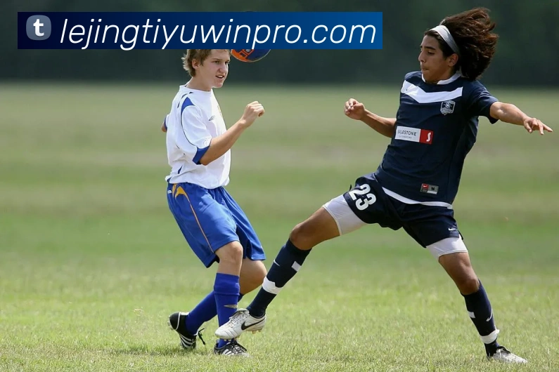 AC米兰与科莫的对决定于2月17日至18日的周末精彩上演